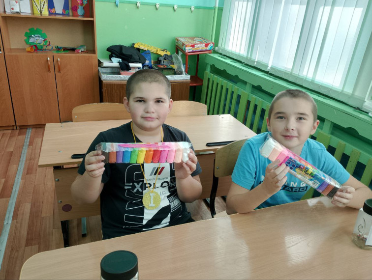 "Добрым быть - хорошо".