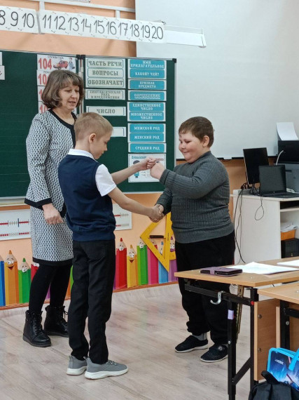 Развитие межполушарного взаимодействия.